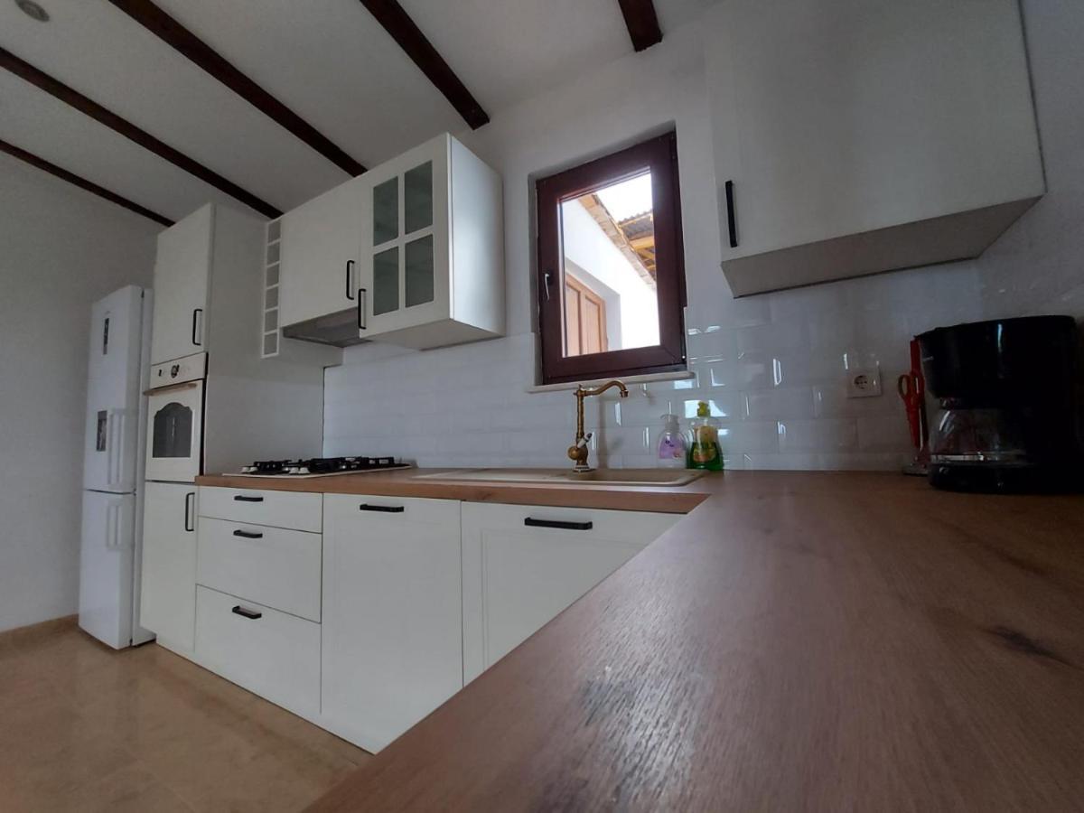 Holiday House Pag Zubovići エクステリア 写真