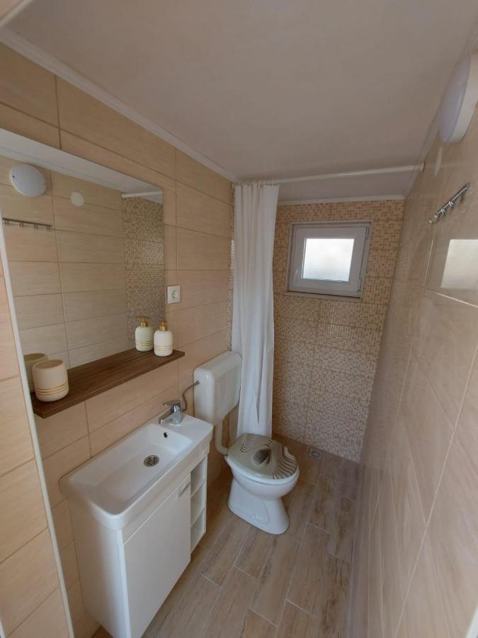 Holiday House Pag Zubovići エクステリア 写真