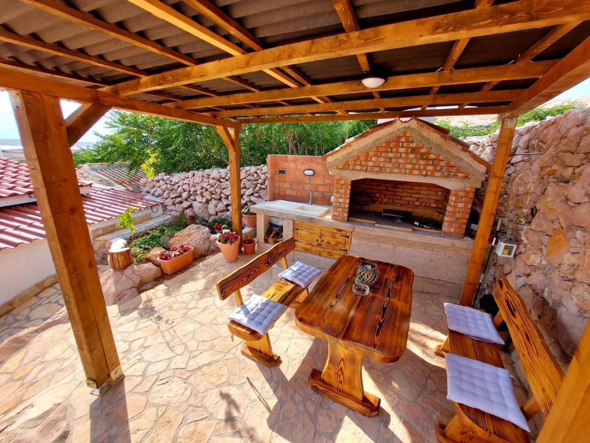 Holiday House Pag Zubovići エクステリア 写真