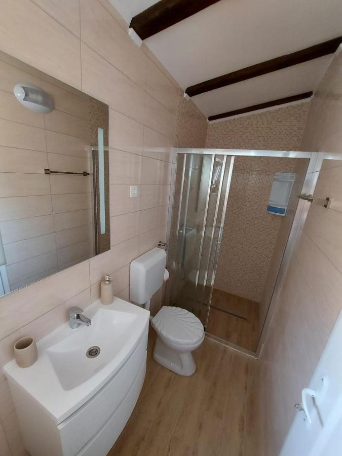 Holiday House Pag Zubovići エクステリア 写真
