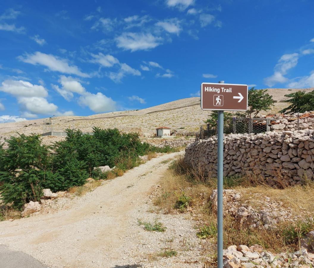 Holiday House Pag Zubovići エクステリア 写真